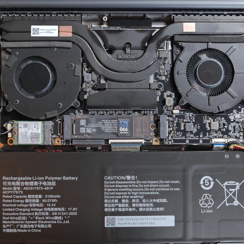 StarFighter internal cooling, storage, and battery layout